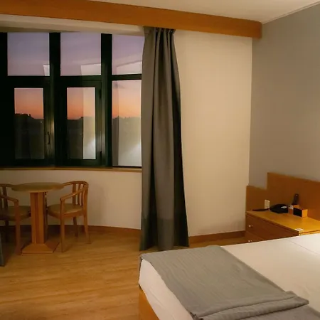 Tryp By Wyndham Parque מלון 4*