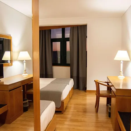 Tryp By Wyndham Parque מלון 4*