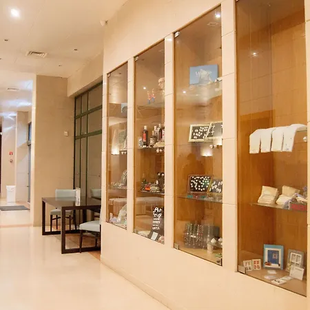 מלון Tryp By Wyndham Parque