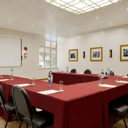 Tryp By Wyndham Parque