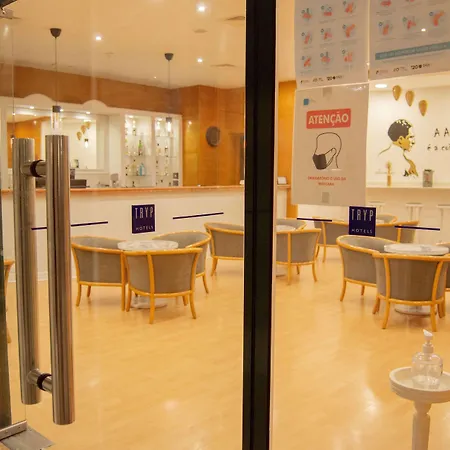 Tryp By Wyndham Parque מלון מונטיז'ו