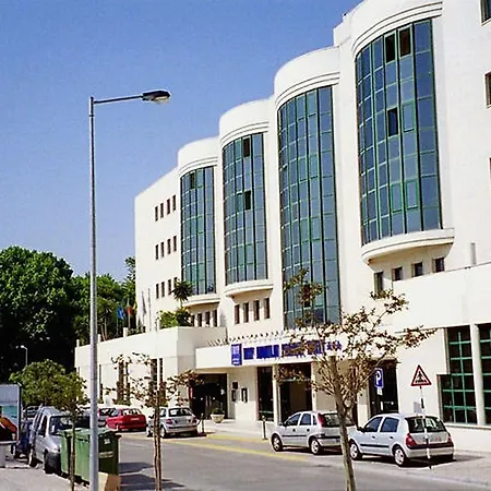 מלון Tryp By Wyndham Parque 4*