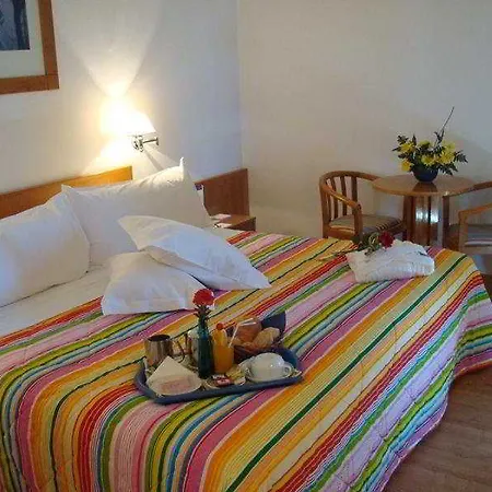 Tryp By Wyndham Parque מונטיז'ו