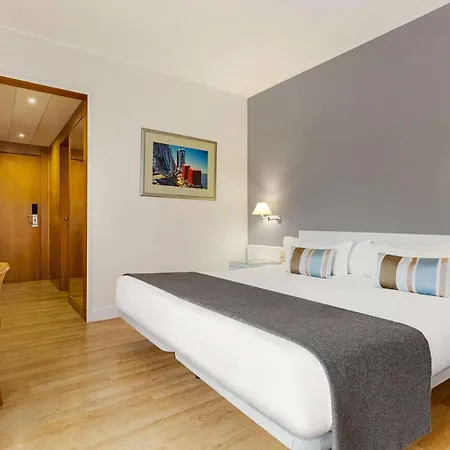 Hotell Tryp By Wyndham Parque