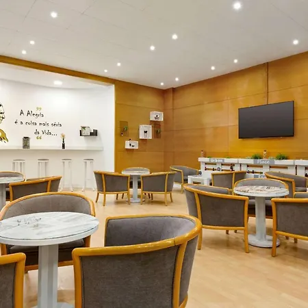 Szálloda Tryp By Wyndham Parque 4*