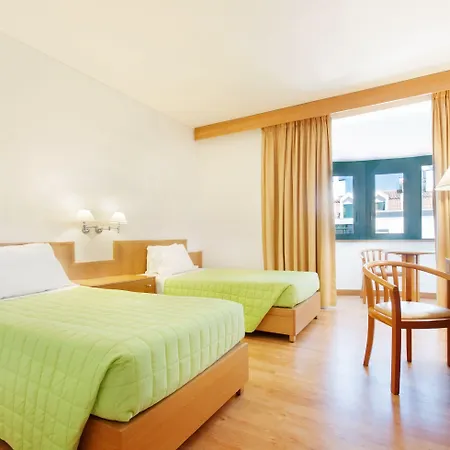 Tryp By Wyndham Parque