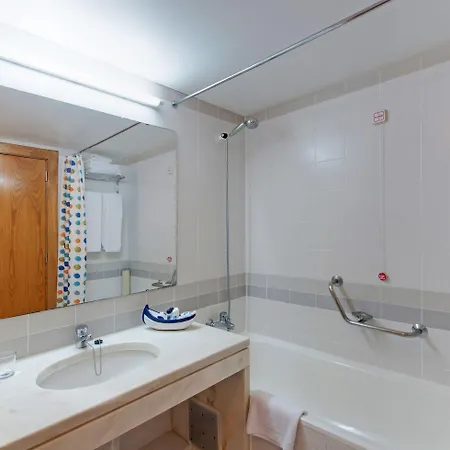 Hotel Tryp By Wyndham Parque Montijo