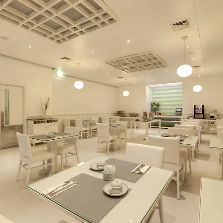 Tryp By Wyndham Parque