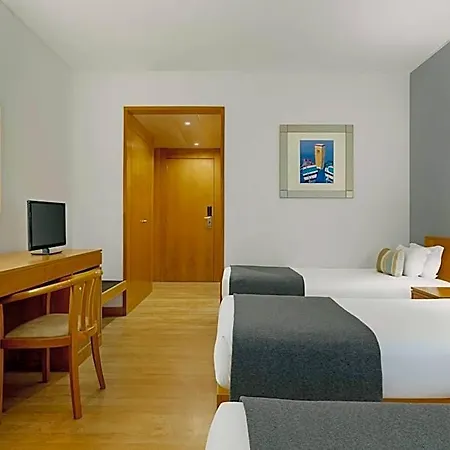 Tryp By Wyndham Parque Hotel