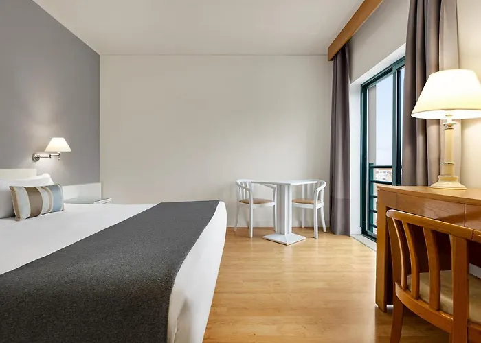 Tryp By Wyndham Parque Montijo