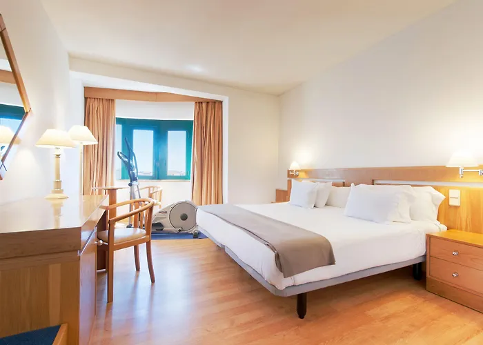 Tryp By Wyndham Parque Montijo